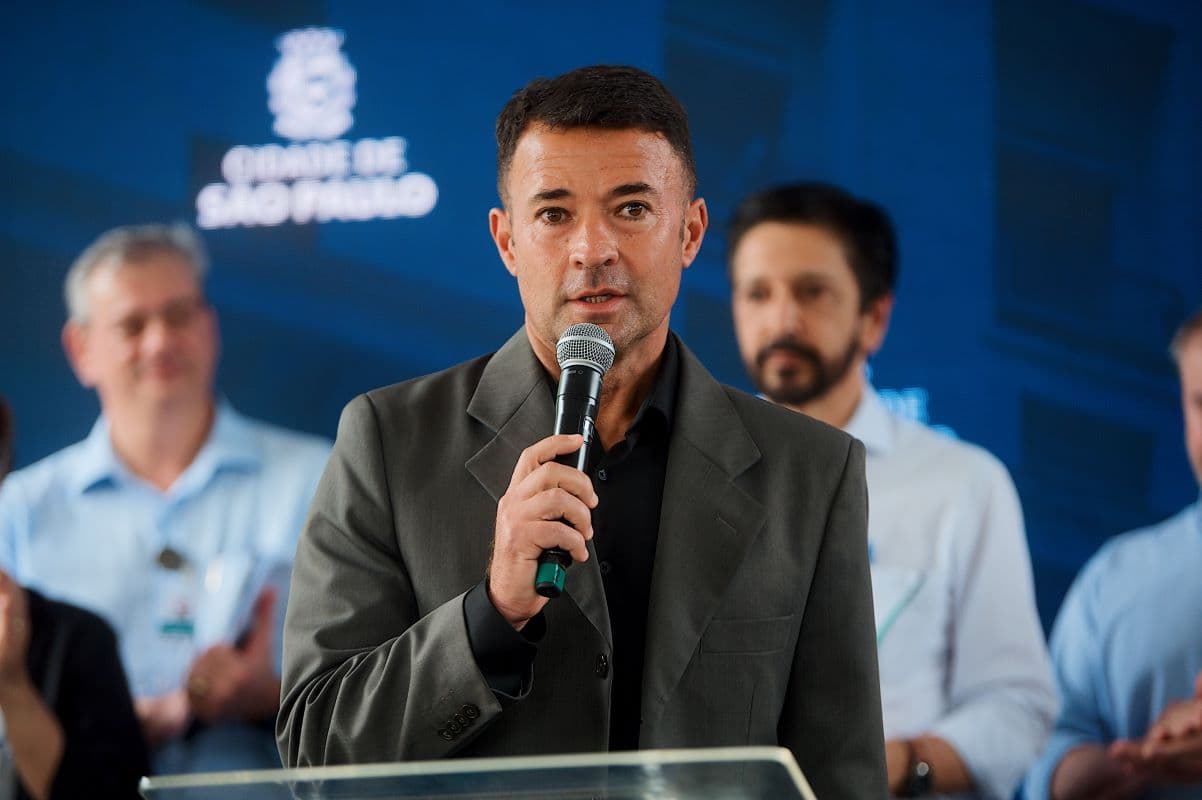 Liderança em SP: O Desafio do Bem-Estar e a Resiliência Urbana sob Nova Gestão
